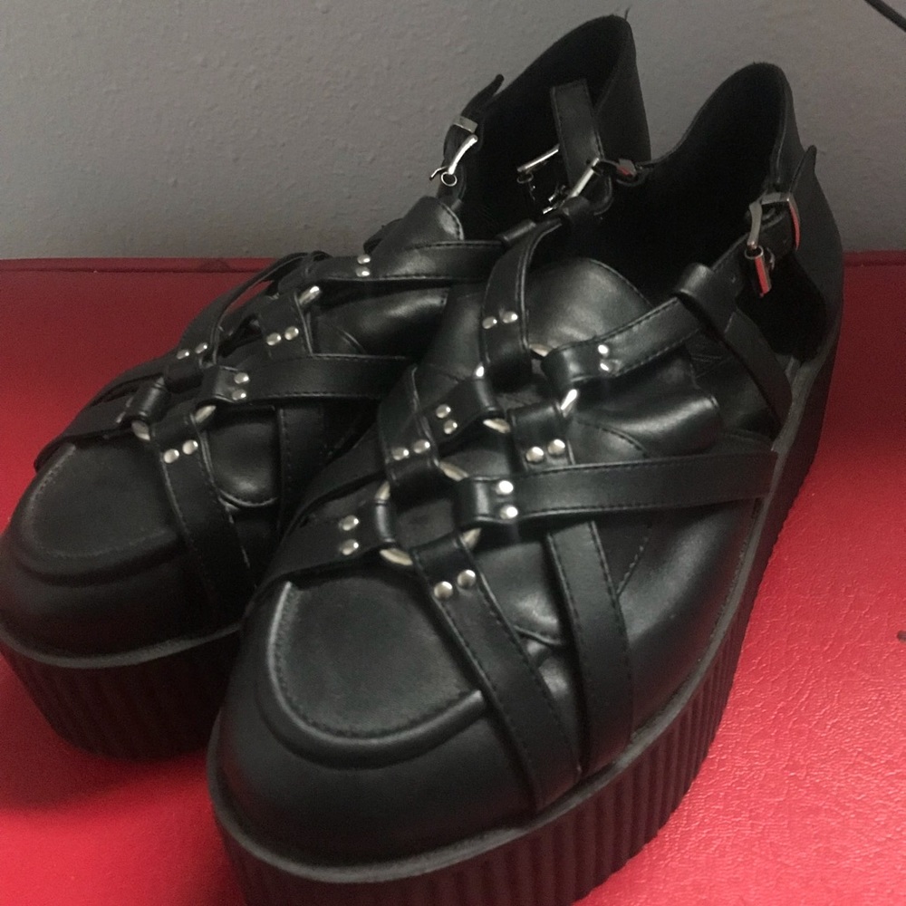 UNIF Bound Creepers